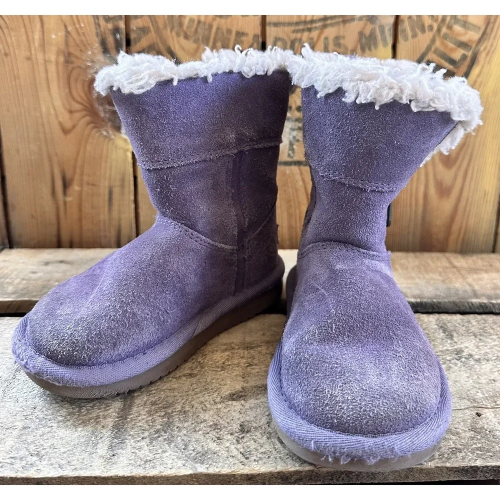 Kids Koolaburra Boots Uggs Purple Lavender Mini Suede Sz 7 Zip up Cozy